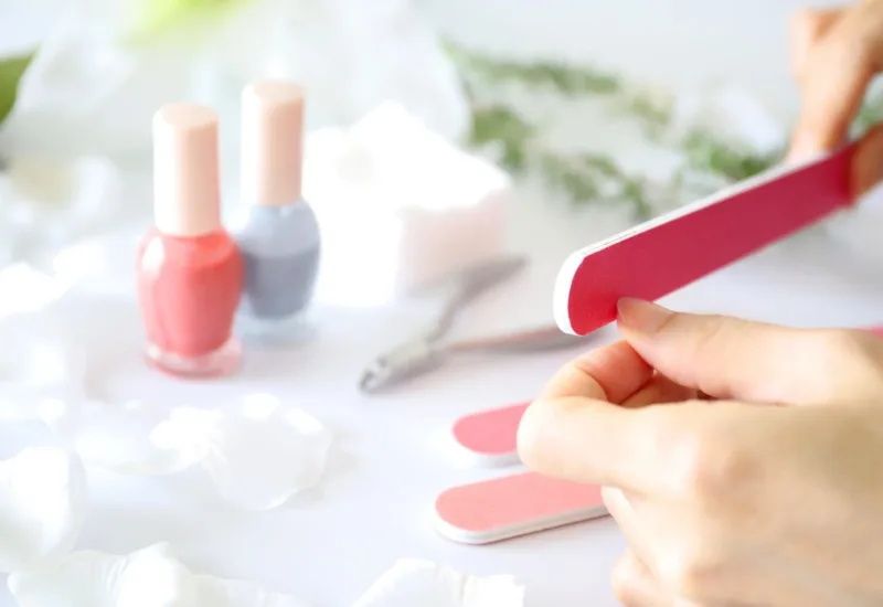 セルフネイルの塗り方