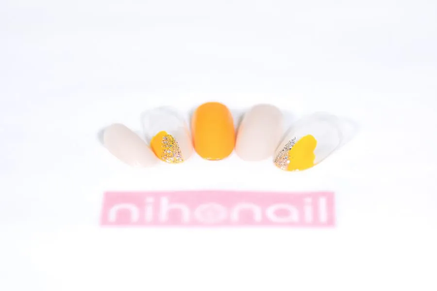 おしゃれな夏フレンチネイルをセルフで楽しむ おすすめデザインをご紹介 Nihonail ニホネイル