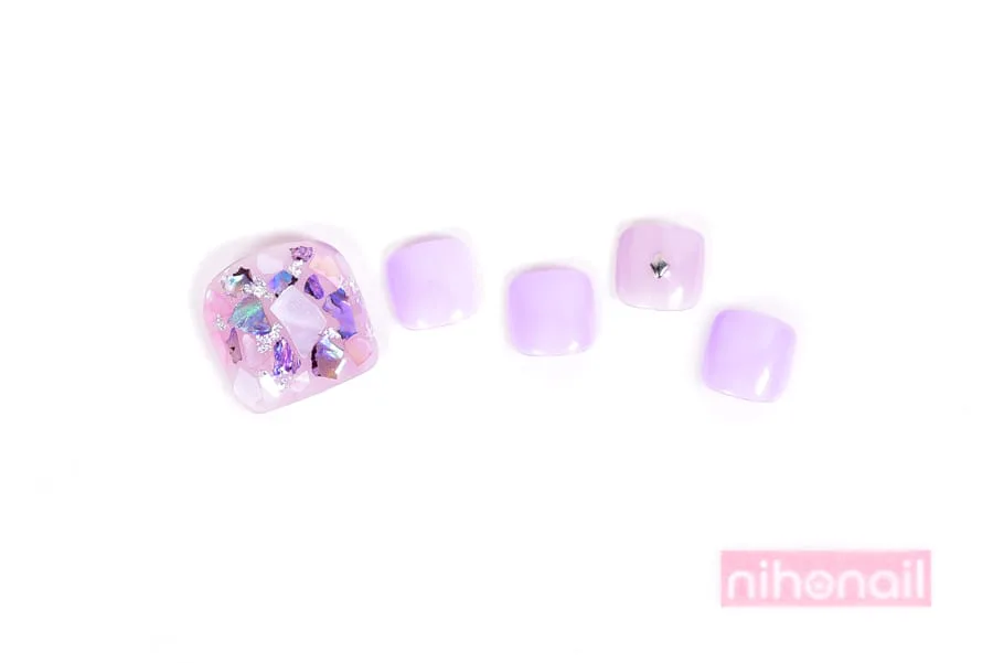 おしゃれ感満載!シェル埋め尽くしネイルイメージ