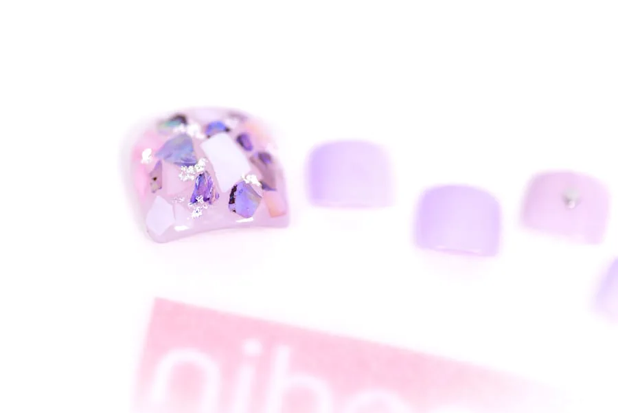 おしゃれ感満載!シェル埋め尽くしネイルイメージ2