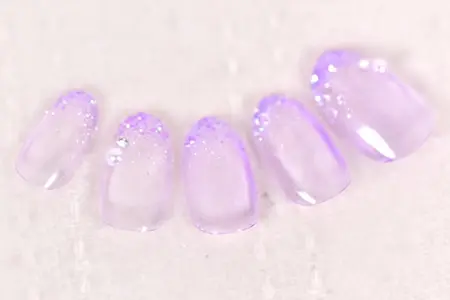 パープルのラメグラデーションネイルアップ