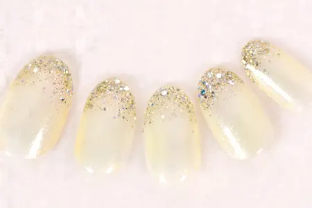 シアーカラーのシルバーラメグラデーションアップ