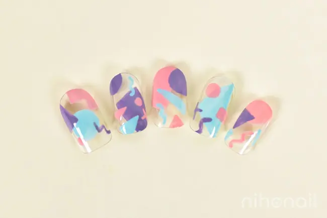 80年代メンフィス風レトロネイル